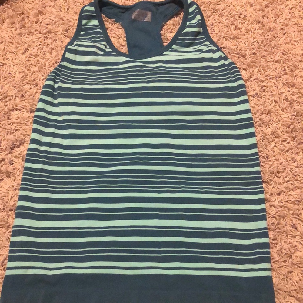 Athleta Medium Workout Tank with Built In Bra